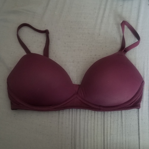 burgundy wireless VS pink bra - Picture 1 of 6